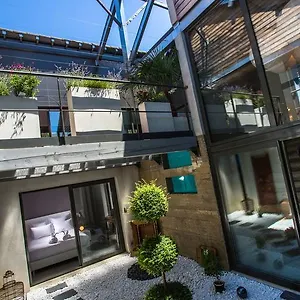be-loft-bb-pool-spa.fr-provencehotel.com/