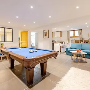  Maison d'hôtes Avec Billard, Cinema Et Terrasse Privatises